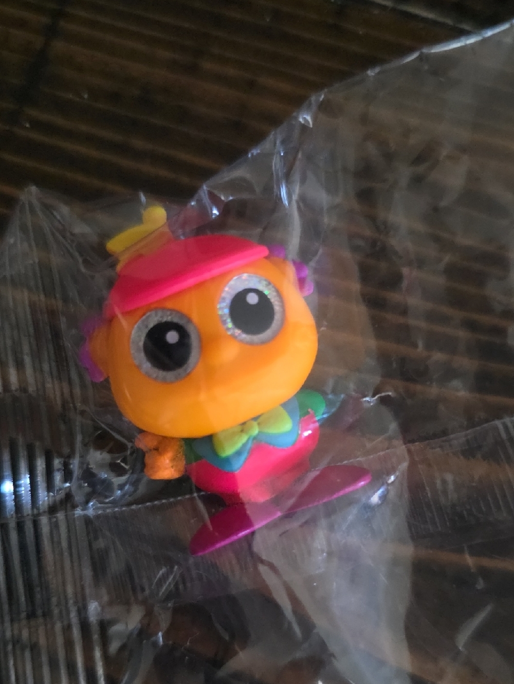 Rare Tweedle Dee Disney Doorables Neon Glow Toy